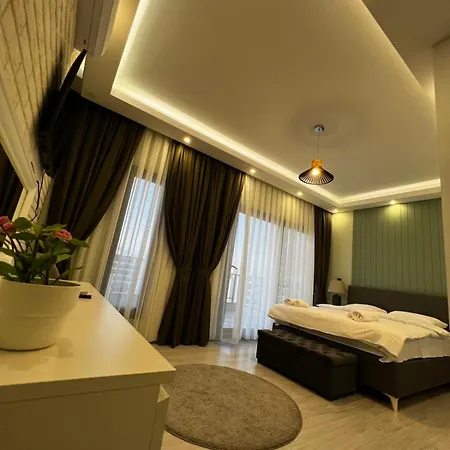 Luxury 4 Bedrooms Penthouse Caesar Gym,spa Apartment